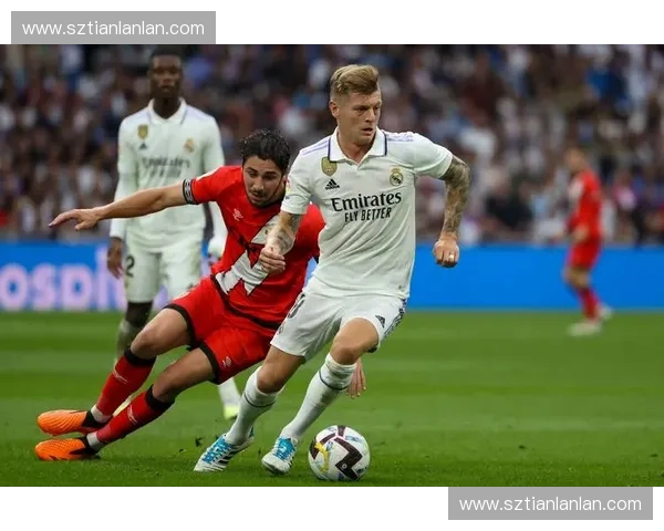 皇马直播精彩呈现全场赛事回顾与球星高光瞬间解读 皇马直播精彩呈现全场赛事回顾与球星高光瞬间解读